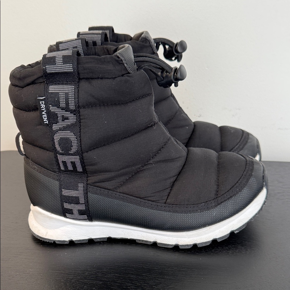 Kids The North Face Black Quilted Slip-On Winter Booties